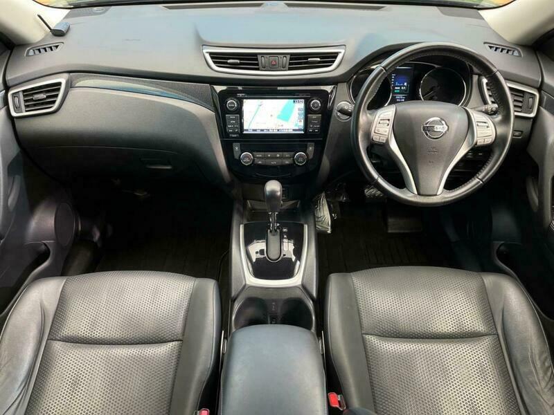 X-TRAIL