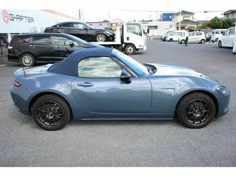 ROADSTER