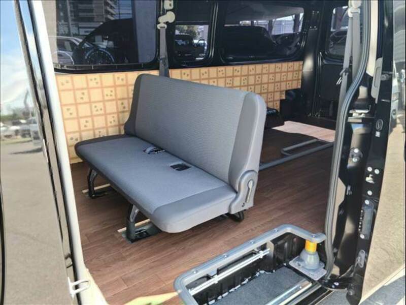 NV350 CARAVAN