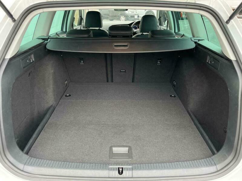 GOLF VARIANT