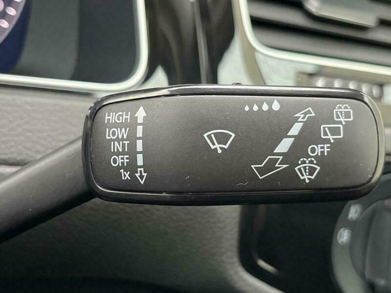 GOLF VARIANT