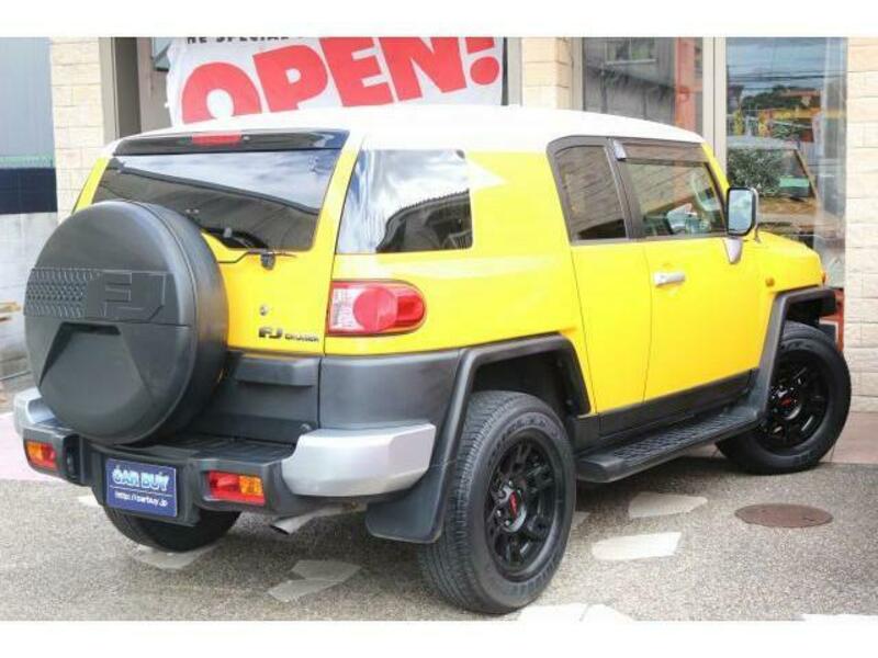 FJ CRUISER-11