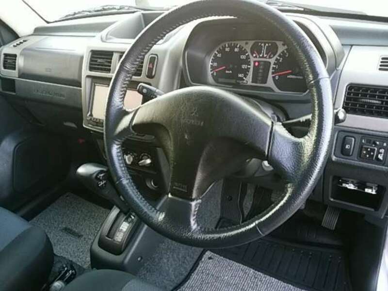 PAJERO MINI