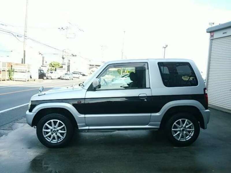 PAJERO MINI