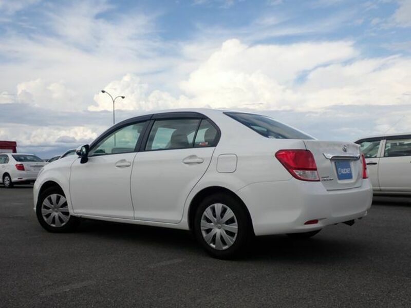 COROLLA AXIO