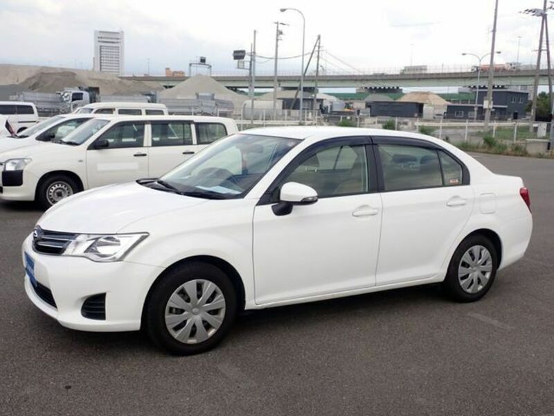 COROLLA AXIO