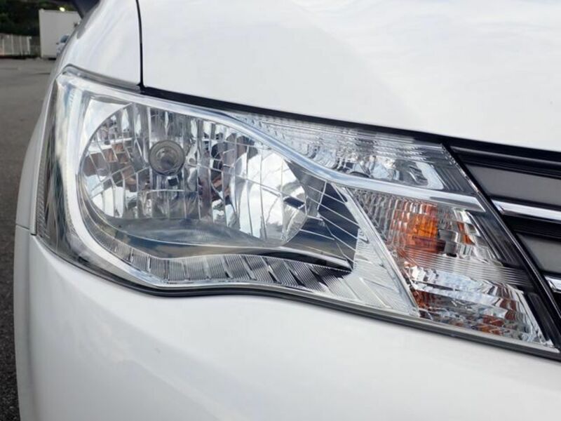 COROLLA AXIO
