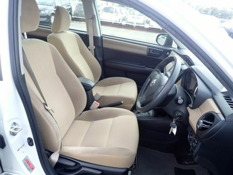 COROLLA AXIO