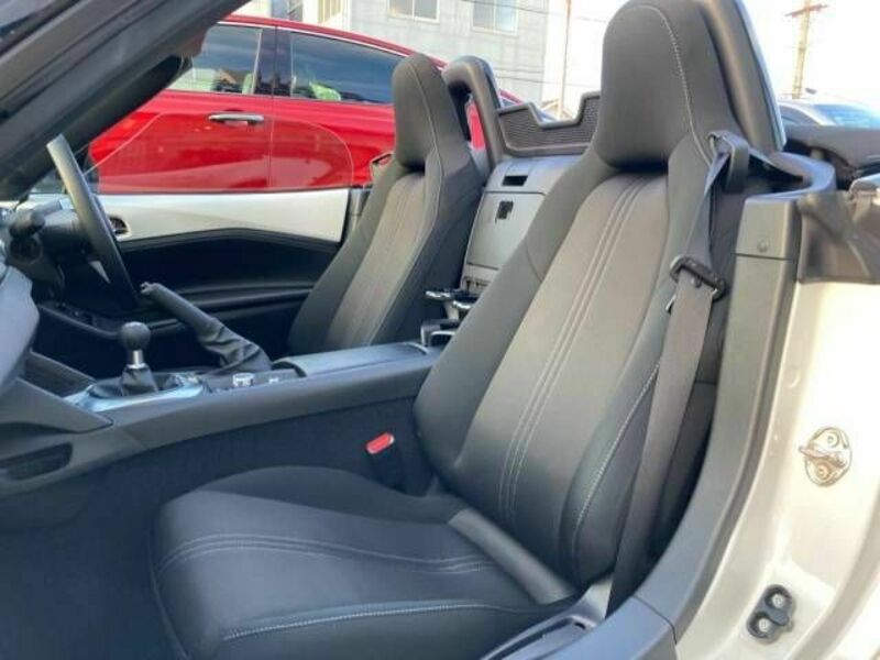ROADSTER