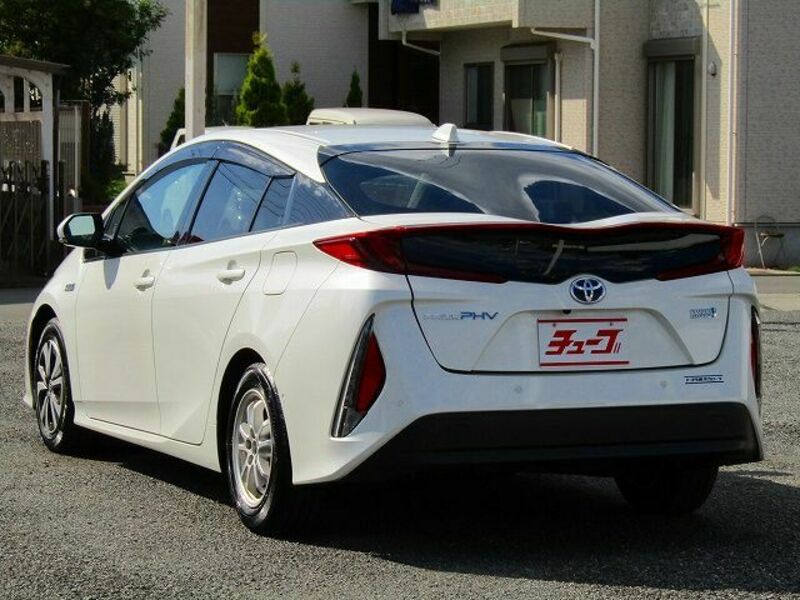 PRIUS PHV
