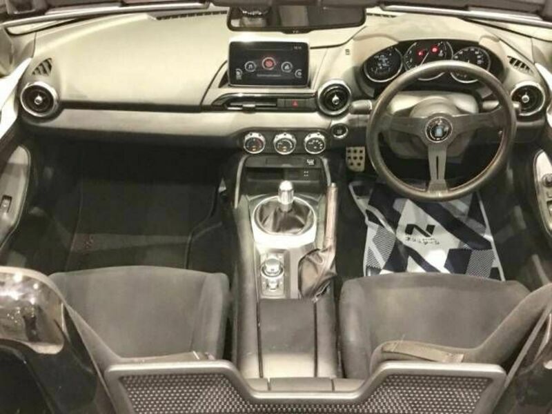 ROADSTER