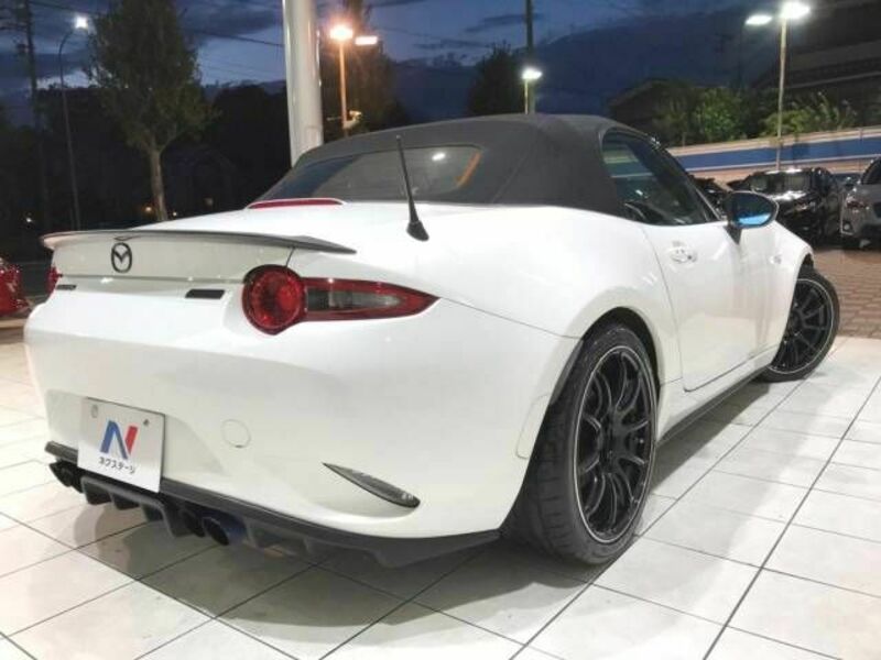 ROADSTER