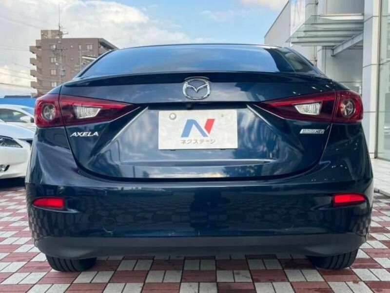 AXELA HYBRID