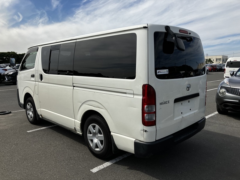 HIACE VAN
