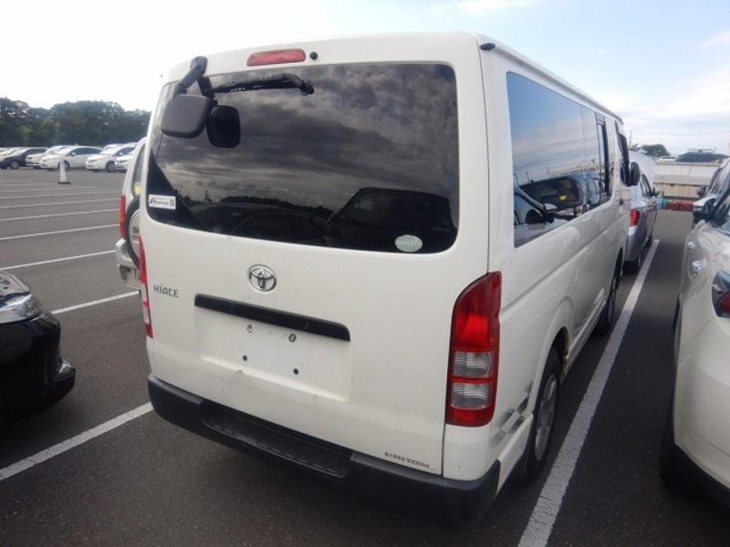 HIACE VAN