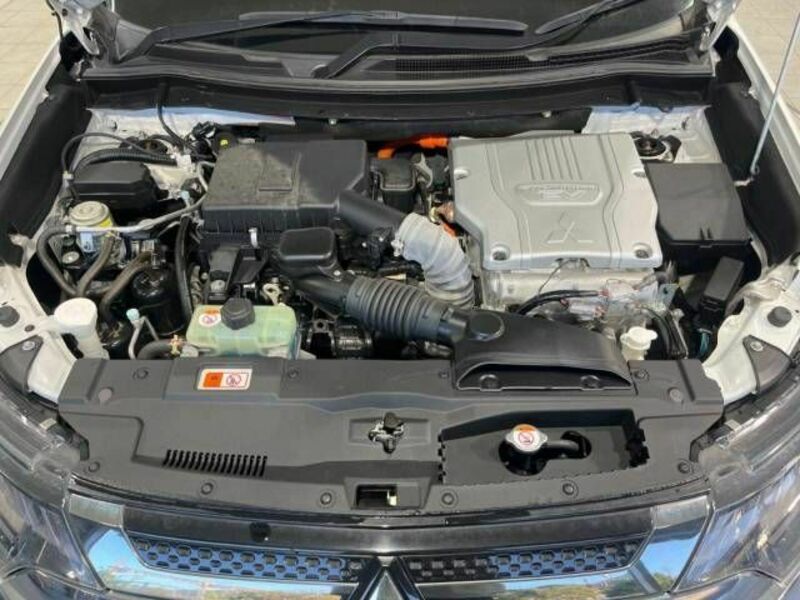 OUTLANDER PHEV