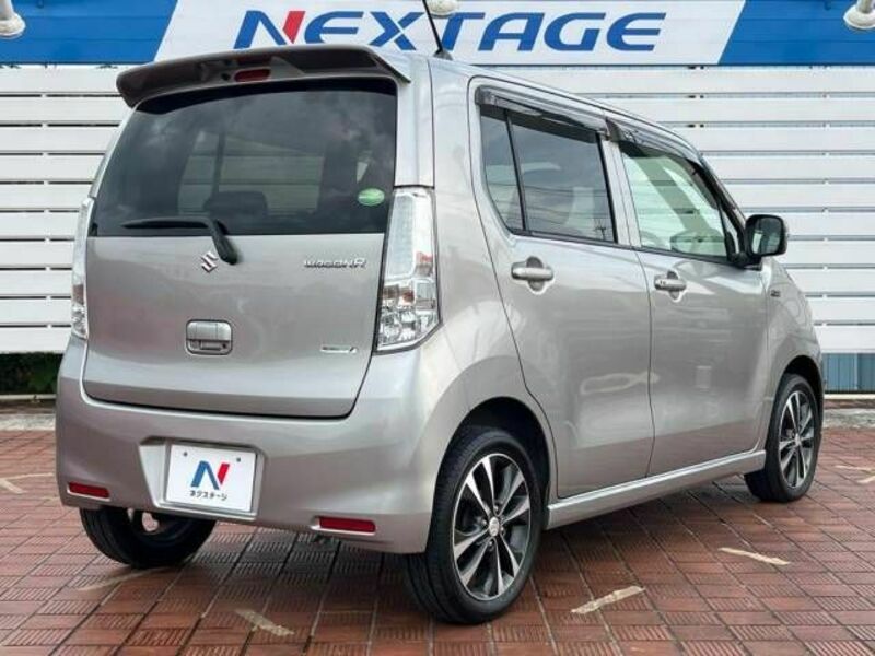WAGON R