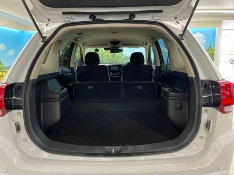 OUTLANDER PHEV