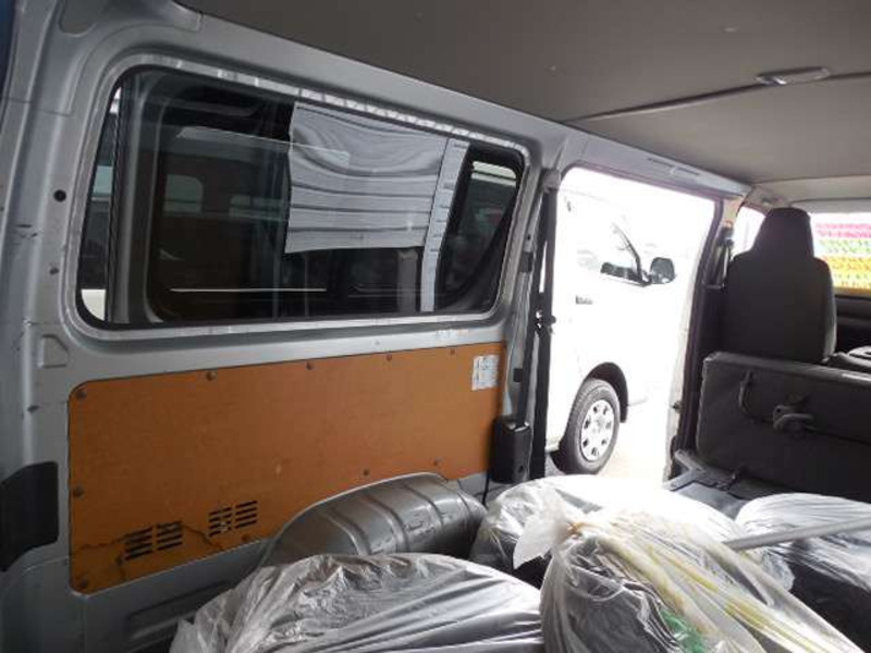 HIACE VAN-14