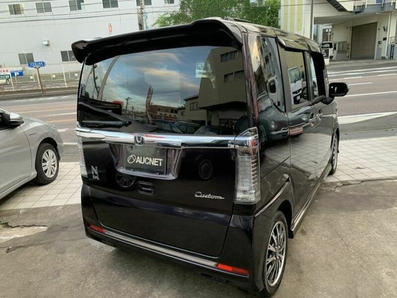 N BOX CUSTOM
