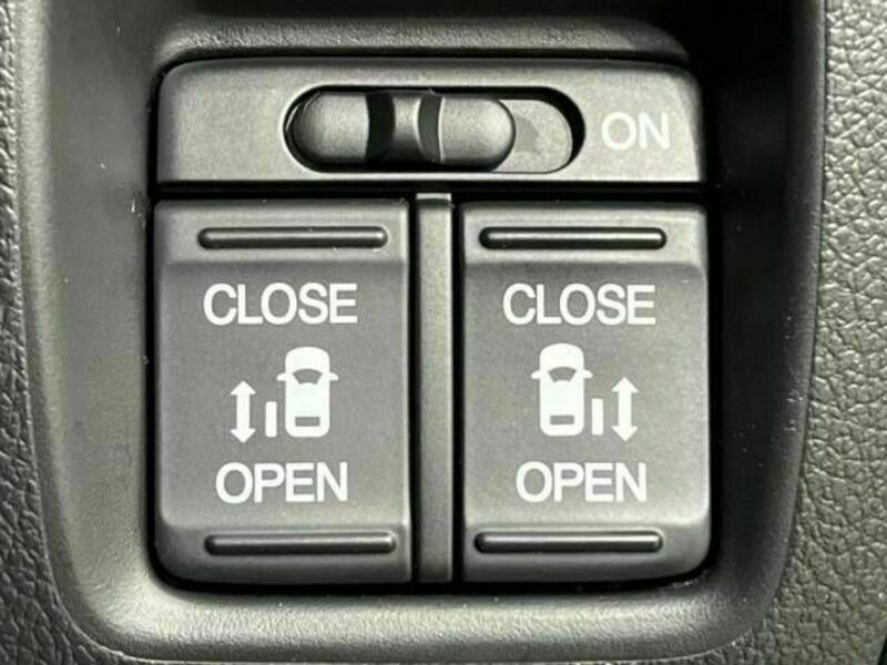 N BOX