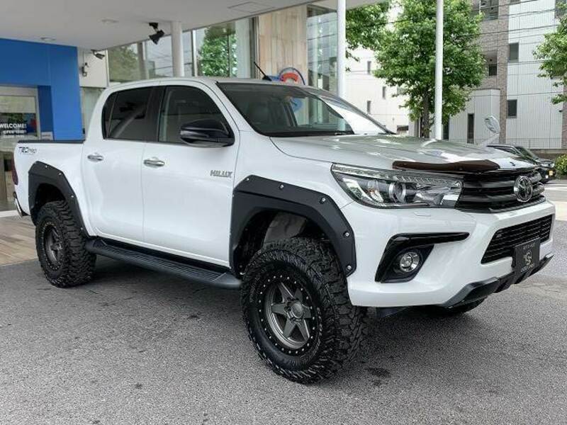 HILUX-11