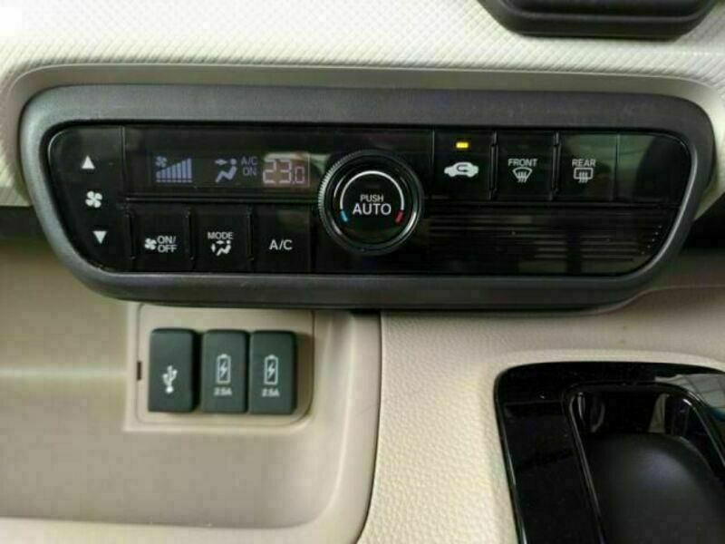 N BOX