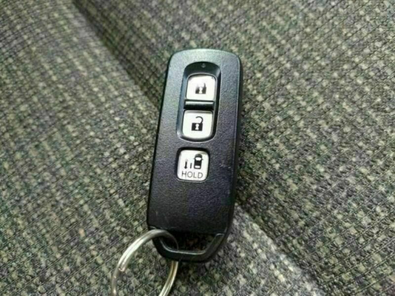 N BOX