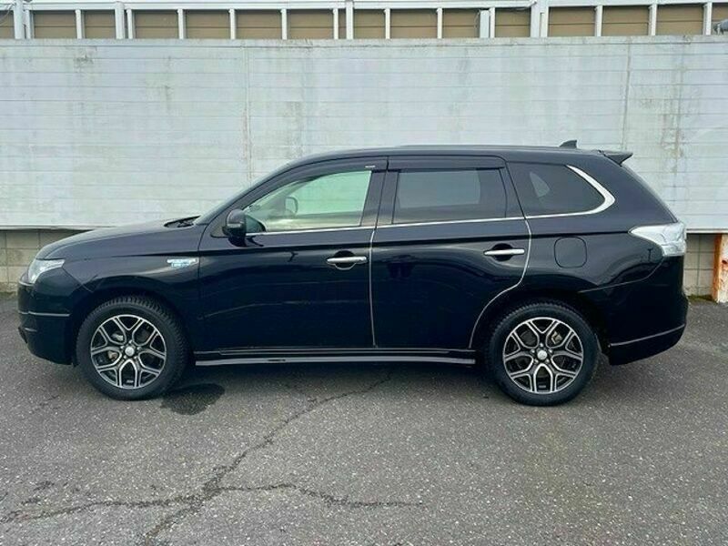 OUTLANDER PHEV-24