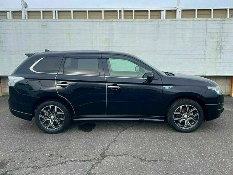 OUTLANDER PHEV