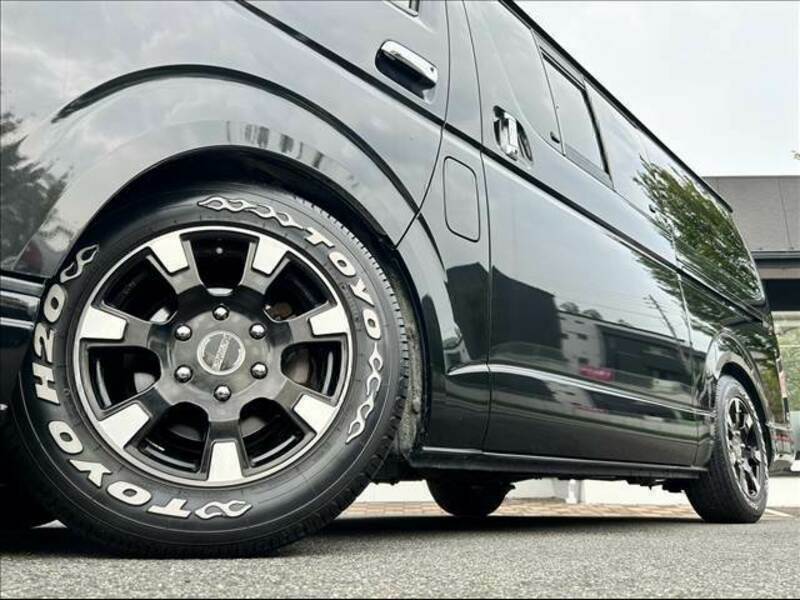 HIACE VAN