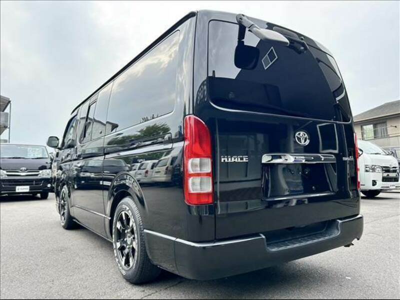 HIACE VAN