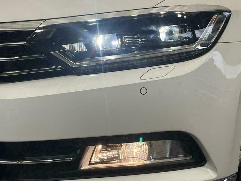 PASSAT VARIANT