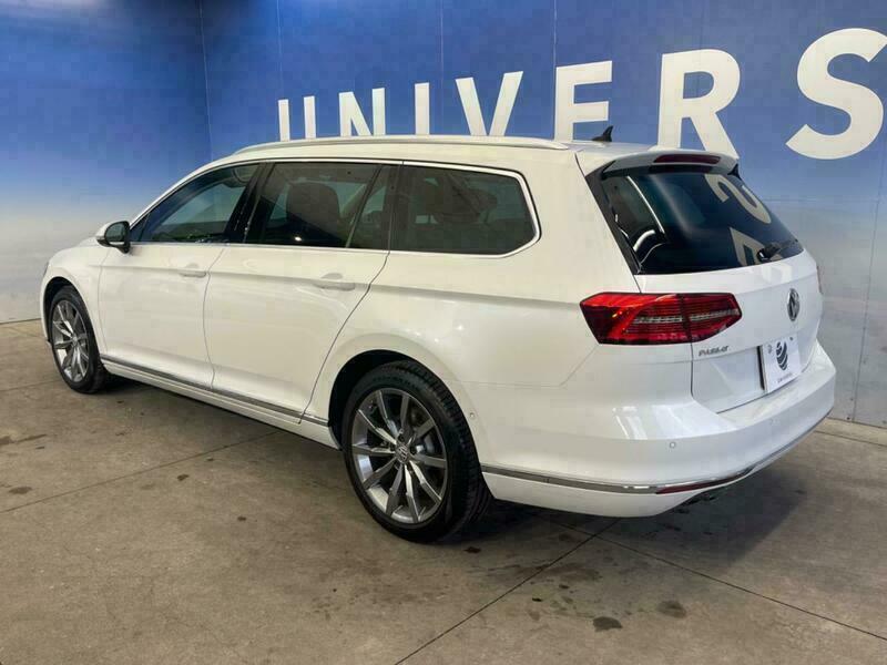 PASSAT VARIANT