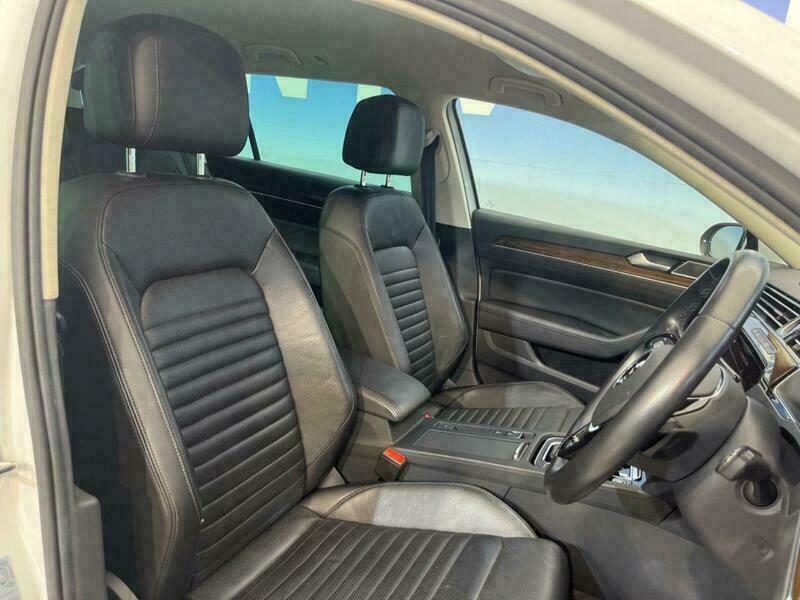 PASSAT VARIANT