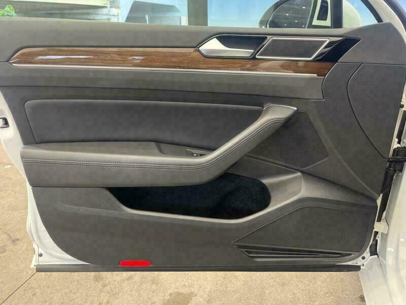 PASSAT VARIANT