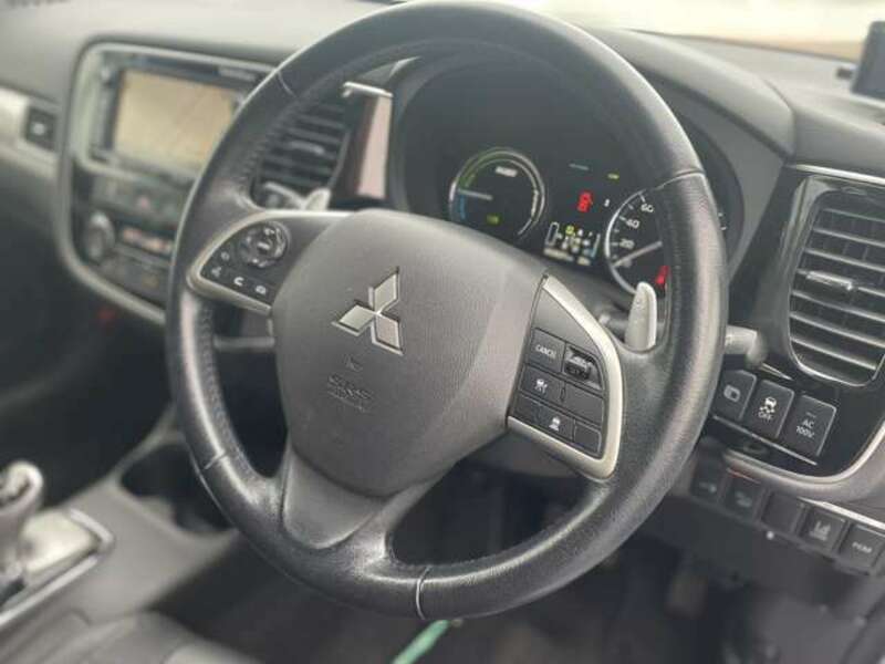 OUTLANDER PHEV