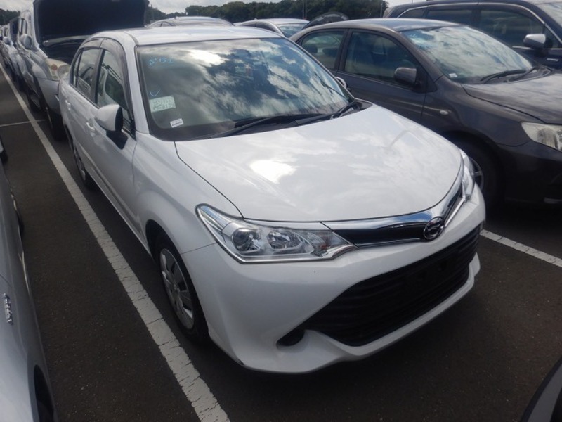 COROLLA AXIO