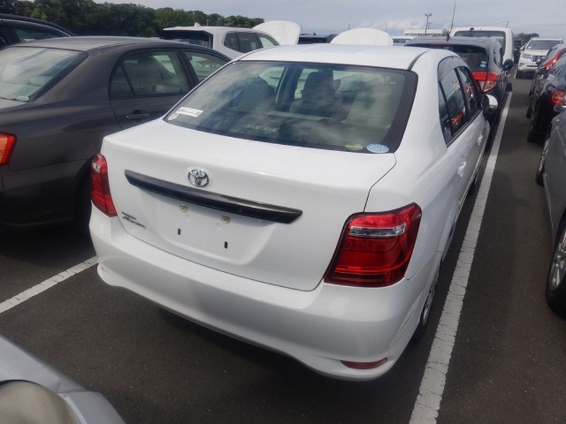 COROLLA AXIO