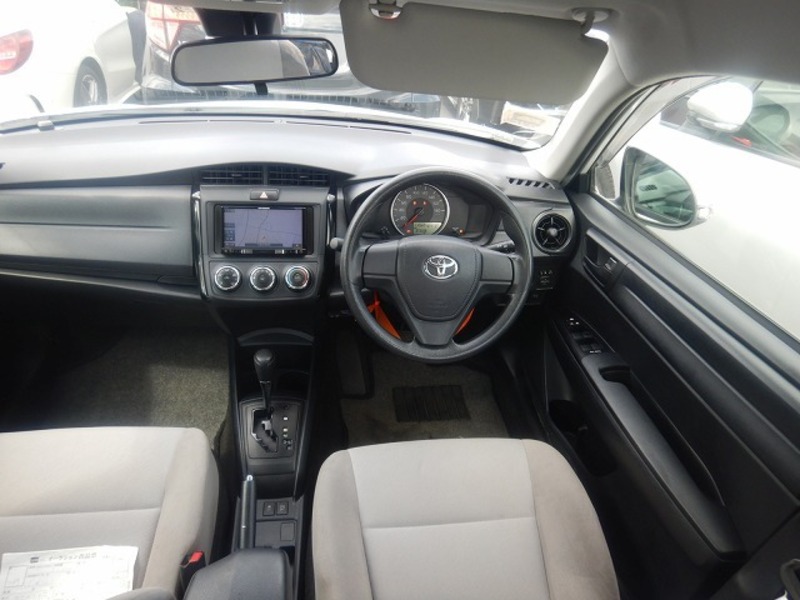 COROLLA AXIO