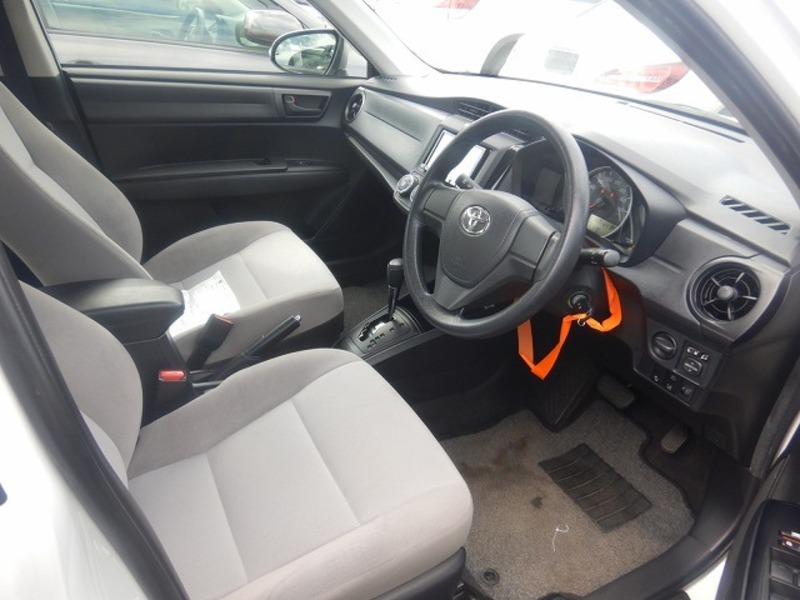 COROLLA AXIO