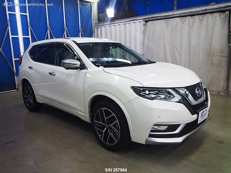 X-TRAIL-1