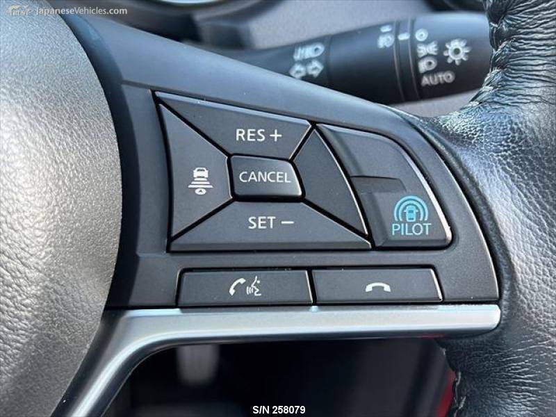 X-TRAIL-18