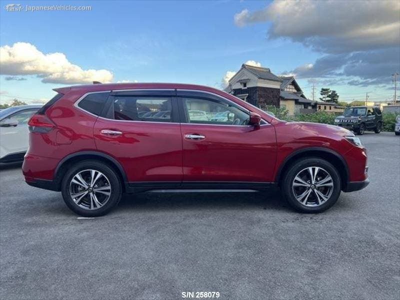 X-TRAIL-5