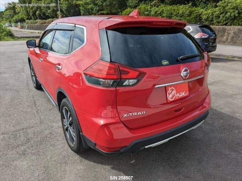 X-TRAIL