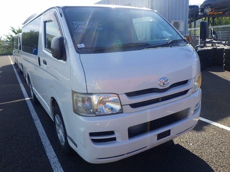 HIACE VAN