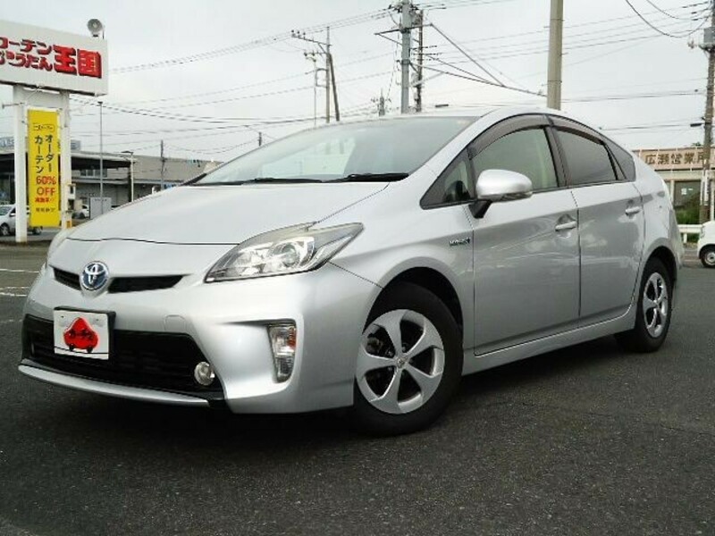 Used 2014 TOYOTA PRIUS ZVW30 | SBI Motor Japan