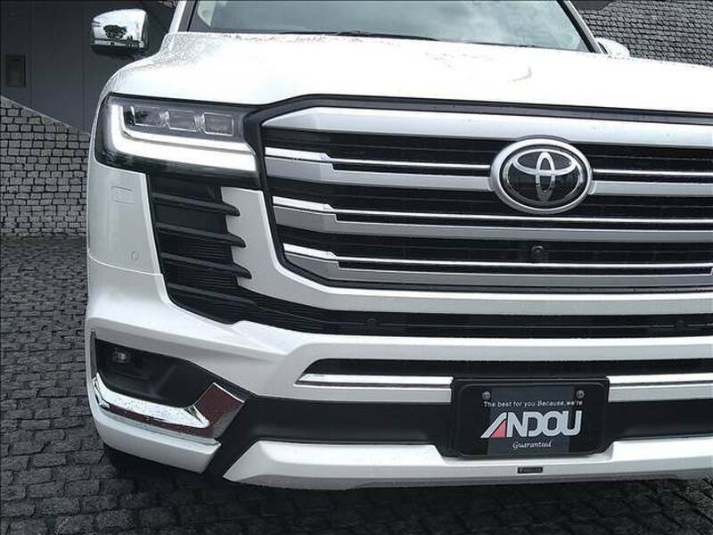 LAND CRUISER