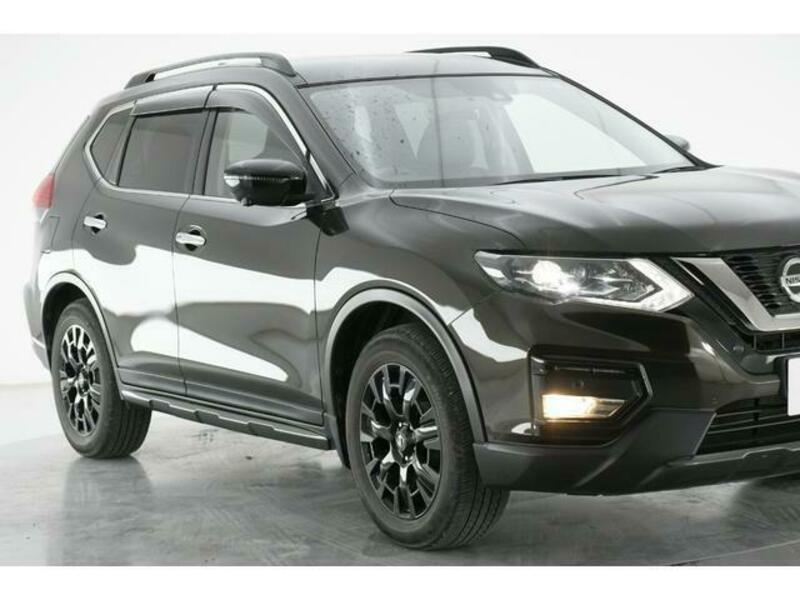 X-TRAIL