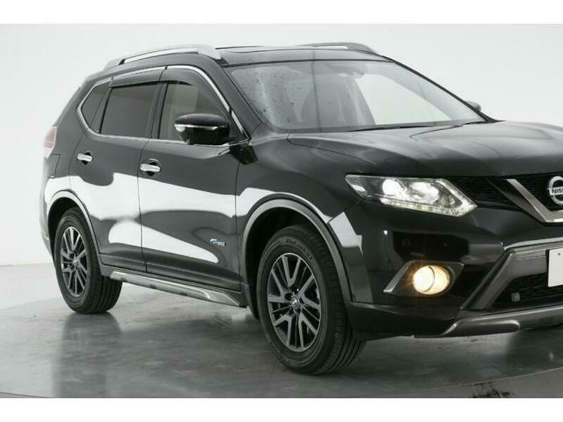 X-TRAIL
